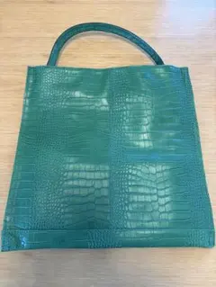 PELLICCIA 型押し本革バッグ
