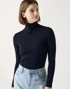 ユニクロ　メリノリブタートルネックセーター ネイビー L
