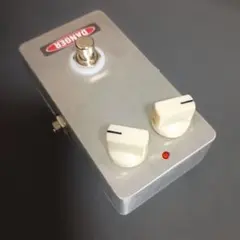 Pretty/BOSS CE-1タイプ プリアンプ・ブースター ハンドメイドのサムネイル