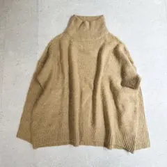 イーハイフンワールドギャラリー〔F〕タートルネックニット ベージュ ウール混
