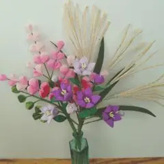 お月見の一輪挿し(桔梗、萩の花、すすき)