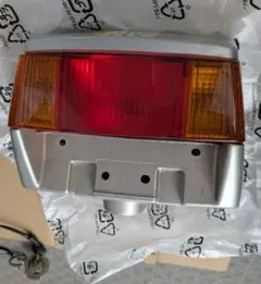 ホンダ ストリーム テールランプ ウィンカー 一式のサムネイル