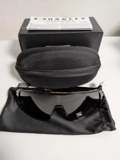Oakley スポーツサングラス ブラック ケース付き 新品