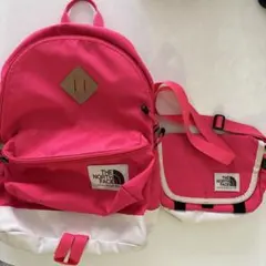THE NORTH FACE ピンクリュック とおまけのショルダーバッグ