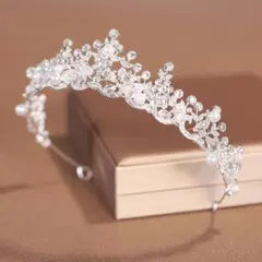 【未使用級✨】ティアラ パール ウェディング アクセサリー 結婚式 ブライダルのサムネイル