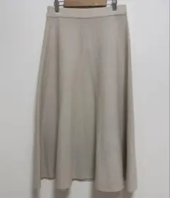 カシミヤ混　UNFILO 自由区 上質ニットフレアスカート 44（XL）のサムネイル