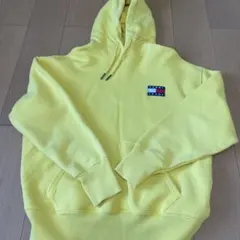 TOMMY JEANS イエローパーカー Mサイズ