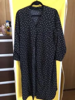シャツワンピース