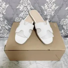 titivate❤️新品未使用 クロコ調 Hカットアウト フラットサンダルのサムネイル