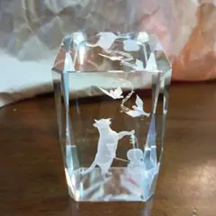 クリスタルガラス 猫と鳥のデザイン 3Dレーザー彫刻 置物