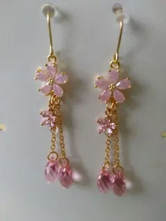 桜小桜ピアス