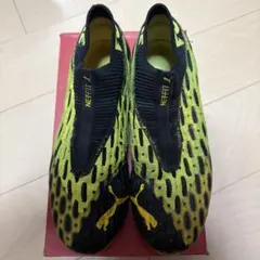 PUMA NEFIT サッカーシューズ ブラック/イエロー