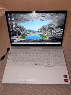 634美品【即使用可能・動作確認済】富士通 LIFEBOOK FMVA42WW - メルカリ
