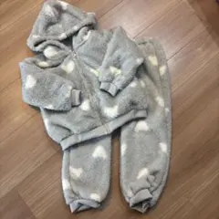 上下セットルームウェアくま柄　子供用　もこもこ　110 パジャマ　冬　長袖