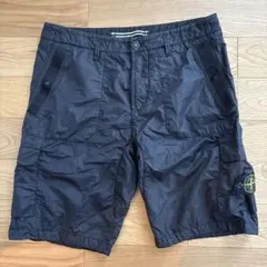 STONE ISLAND カーゴショートパンツ ブラック W31のサムネイル
