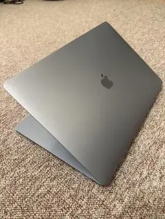 32GB MacBook Pro 16インチ 2019 i7 / 512GBのサムネイル