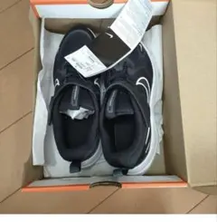 NIKE コズミック ランナー PSV 21.5cm