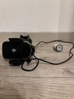 中古品 カシムラワイヤレス充電器 自動開閉ホルダー キャパシタ付