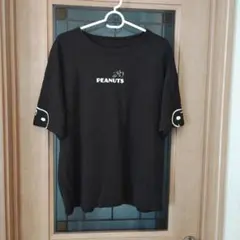 PEANUTS 半袖Tシャツ ブラックのサムネイル