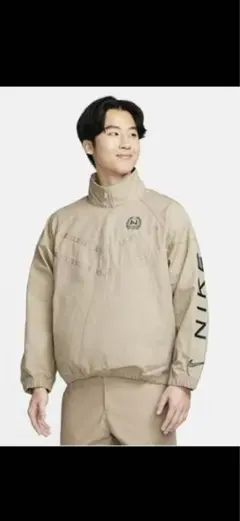 NIKE ベージュ ジップアップジャケット Lサイズ