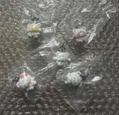 サンリオ　ふわふわスノー　めじるしアクセサリー　セミコンプ　ガチャ　ガチャガチャ