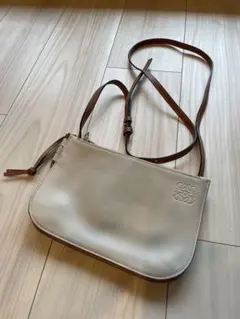 【希少!美品!】LOEWE ショルダーバッグのサムネイル