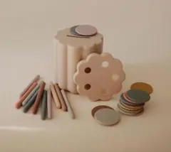 【新品未使用】mushie コイン＆チューブ ソーティングセット 知育玩具のサムネイル