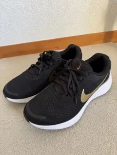 NIKE Revolution 7 WIDE レディーススニーカー　22.5cm