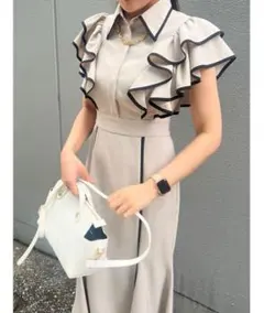 rienda フリルスリーブバイカラーワンピース