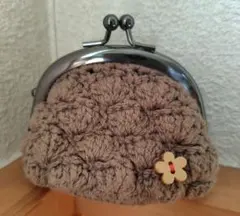 ハンドメイド　かぎ編みがま口ポーチ　小銭入れ
