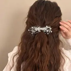 ヘアクリップ　バレッタ　リボン　ビジュー　シルバー　髪留め　ヘアピン　結婚式