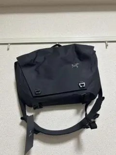新品未開封 Arc'teryx Granville 10 Courier Bag