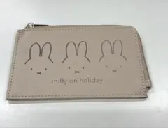 ミッフィー miffy on holiday カードケース コインケース