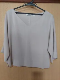 UNIQLO　ドレープブラウス　七分袖