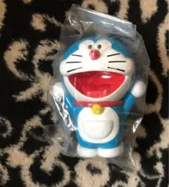 ドラえもん　置物