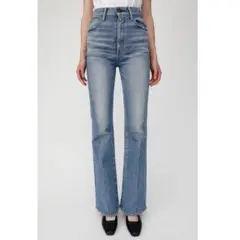 MOUSSY MVS FLARE デニム 24インチ ライトブルー - メルカリ