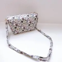 リバティ 縮小 セリーヌ舟形ショルダーバッグ(20cmファスナー) - メルカリ