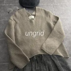 美品⭐︎アングリッド　Vネックデザインニット　畔編み　綺麗目