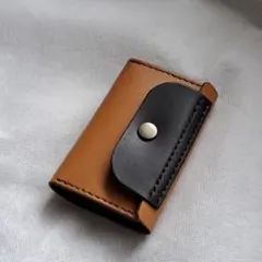 レザー製キーケース ブラウンとブラック