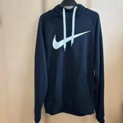 Nike DRI-FIT ブラック フード付きパーカー