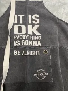 パッカブル黒エプロン