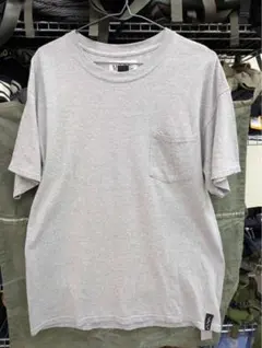 MANASTASH ポケットTシャツ グレー Lサイズのサムネイル