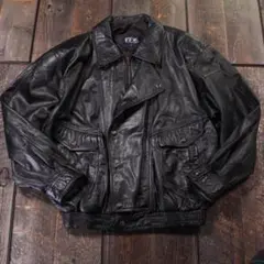 古着　本革　短丈レザー　A2ボンバージャケットフライトジャケット　ブラックXL.