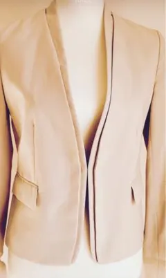 ☆【untitled 】アンタイトル☆ベージュ☆ノーカラージャケット　Mサイズ☆