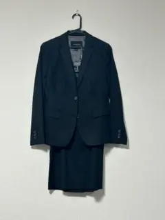 美品☆バナナリパブリック　スカートスーツ　黒