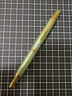 阪急百貨店限定　キャップレス万年筆　デシモ　グリーンマーブル　中細字　ＦＭニブ 阪急百貨店限定 キャップレス万年筆 デシモ グリーンマーブル 中