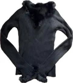 LAMIA JAPAN ファー付き リブニット 黒 Vネック 長袖 フェミニン