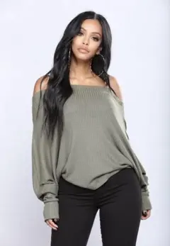 Fashion Nova セーターのサムネイル