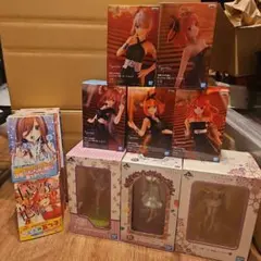 五等分の花嫁五つ子フィギア+五等分の花嫁全巻セットのサムネイル