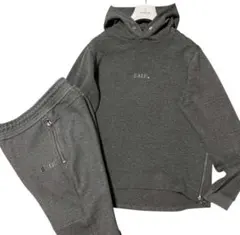 BALR セットアップ パーカー ジョガーパンツ スウェット メタルロゴ Mのサムネイル
